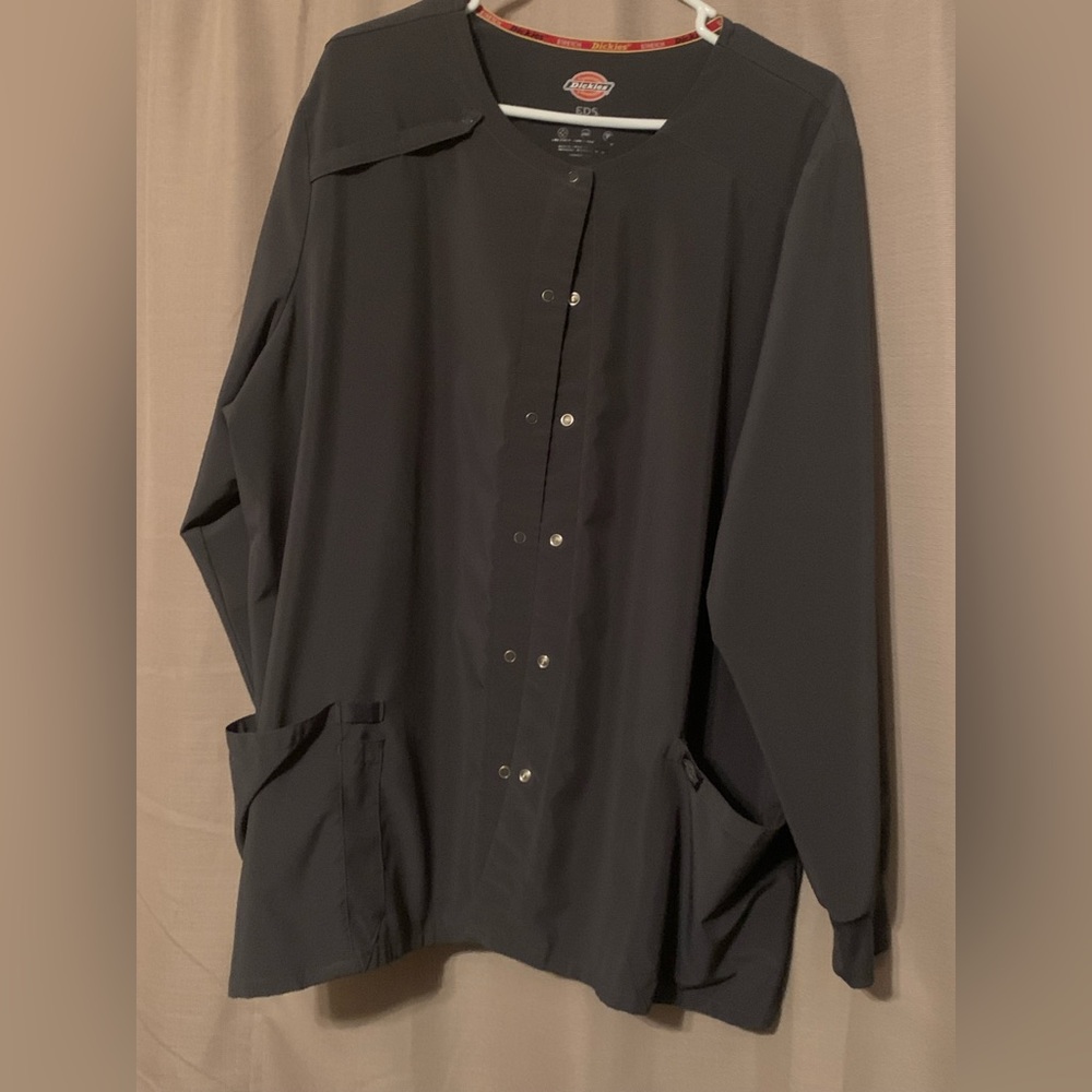 Dickies Scrub Jacket- Buttoned front. EDS Essentials. Gray. Used. Size: 3XL